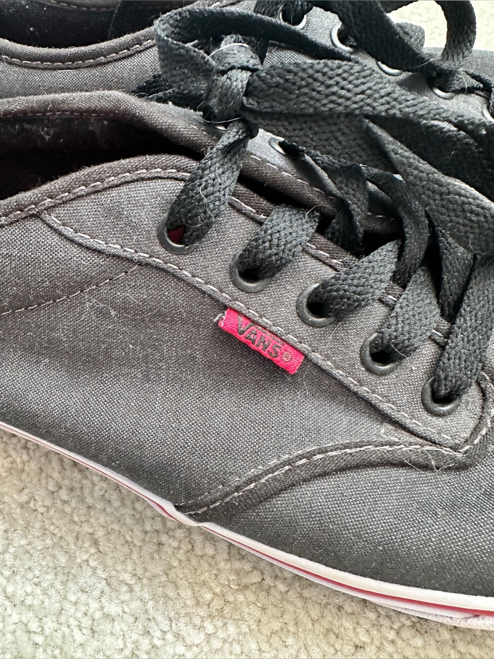Vans Black Canvas Low-Top Lace-Up Sneakers with Red Accent - Picture 5 of 8